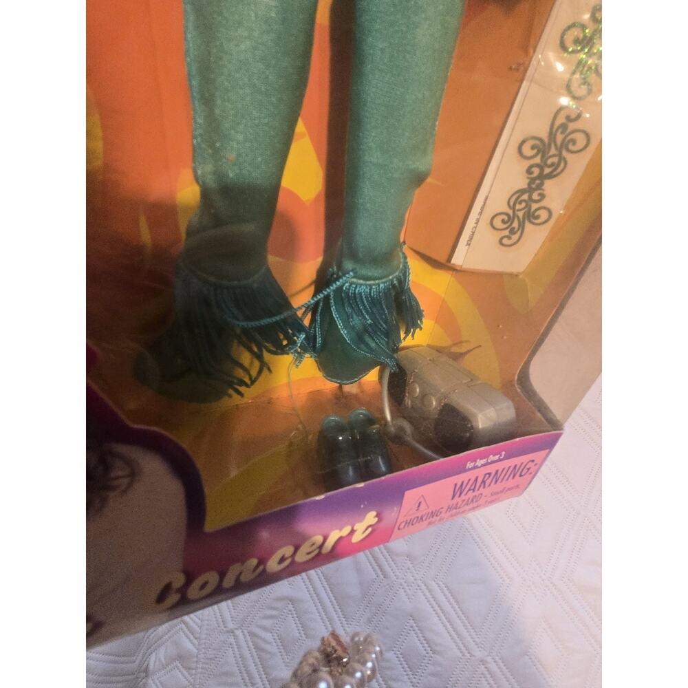 Britney spears Live! In Concert Doll, New in box - Picture 7 of 9